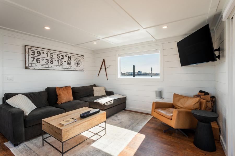 FLOHOM 2 | Modern Charm